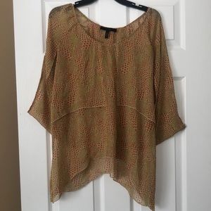 Jessica Simpson flowy blouse